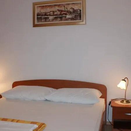 Apartment Kairos - Bili 9 Kastela