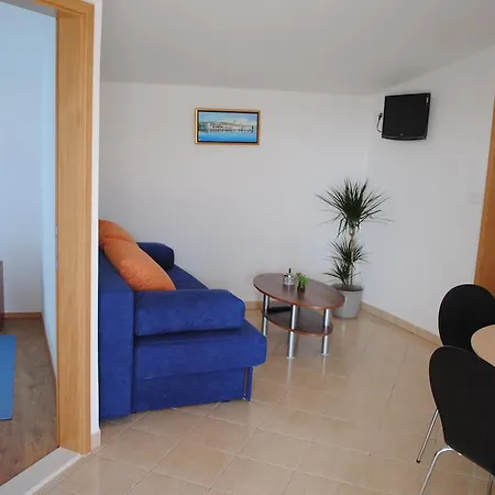 Kairos - Bili 9 Apartament