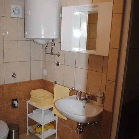 Kairos - Bili 9 Apartment *